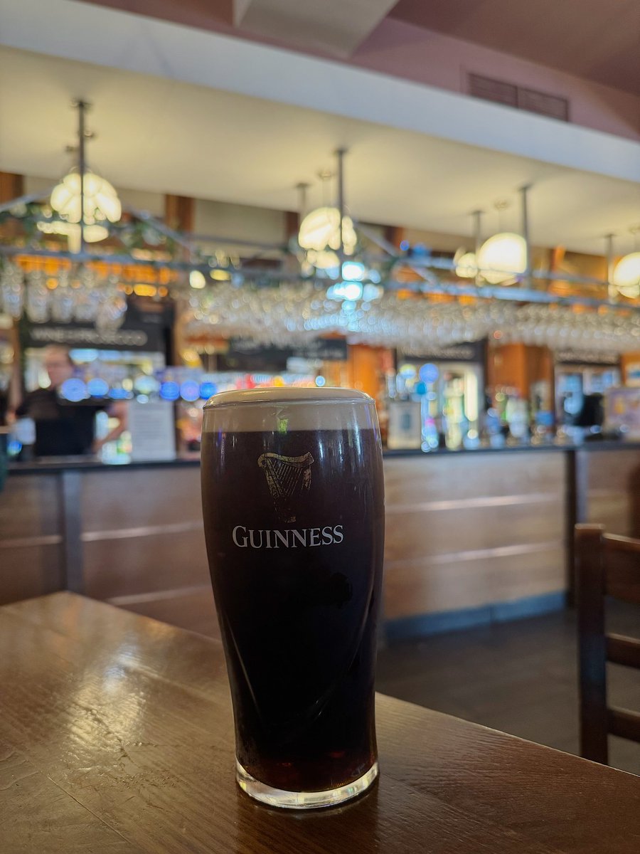 The Horseshoe - Wombwell. 

🥛

#Guinness #PintsofG #PintsoGuinness
