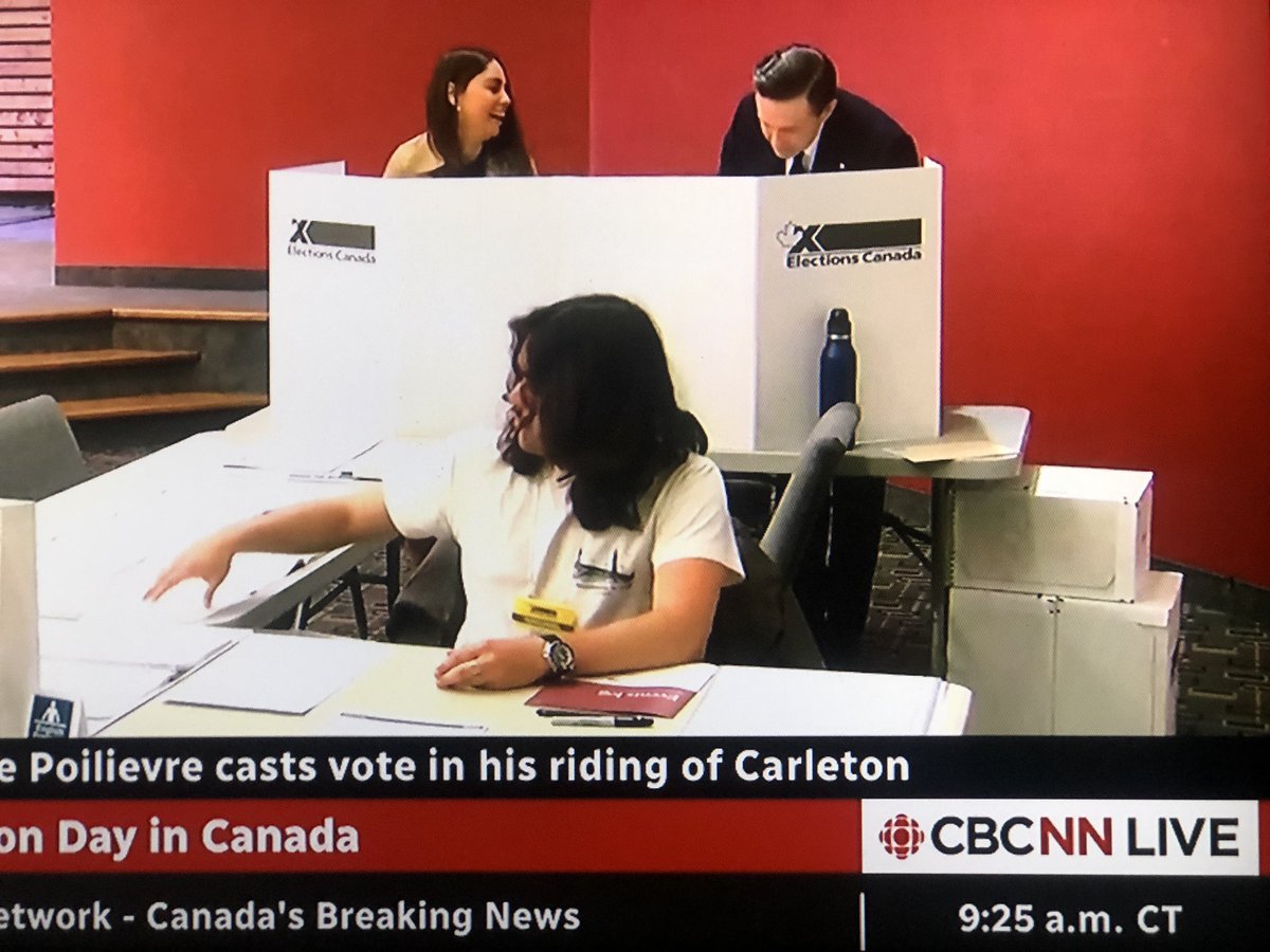 michaelglee416's tweet photo. Curious…just saw this on TV. I didn’t know we could do this. Is this allowed for two people to share a voting booth? Maybe because it’s a candidate with his wife? #ElectionDay https://t.co/vB02nvrVH4