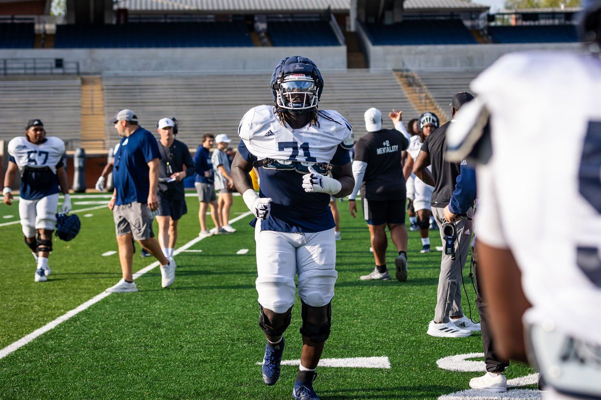 RobW_71's tweet image. 🦅🦅