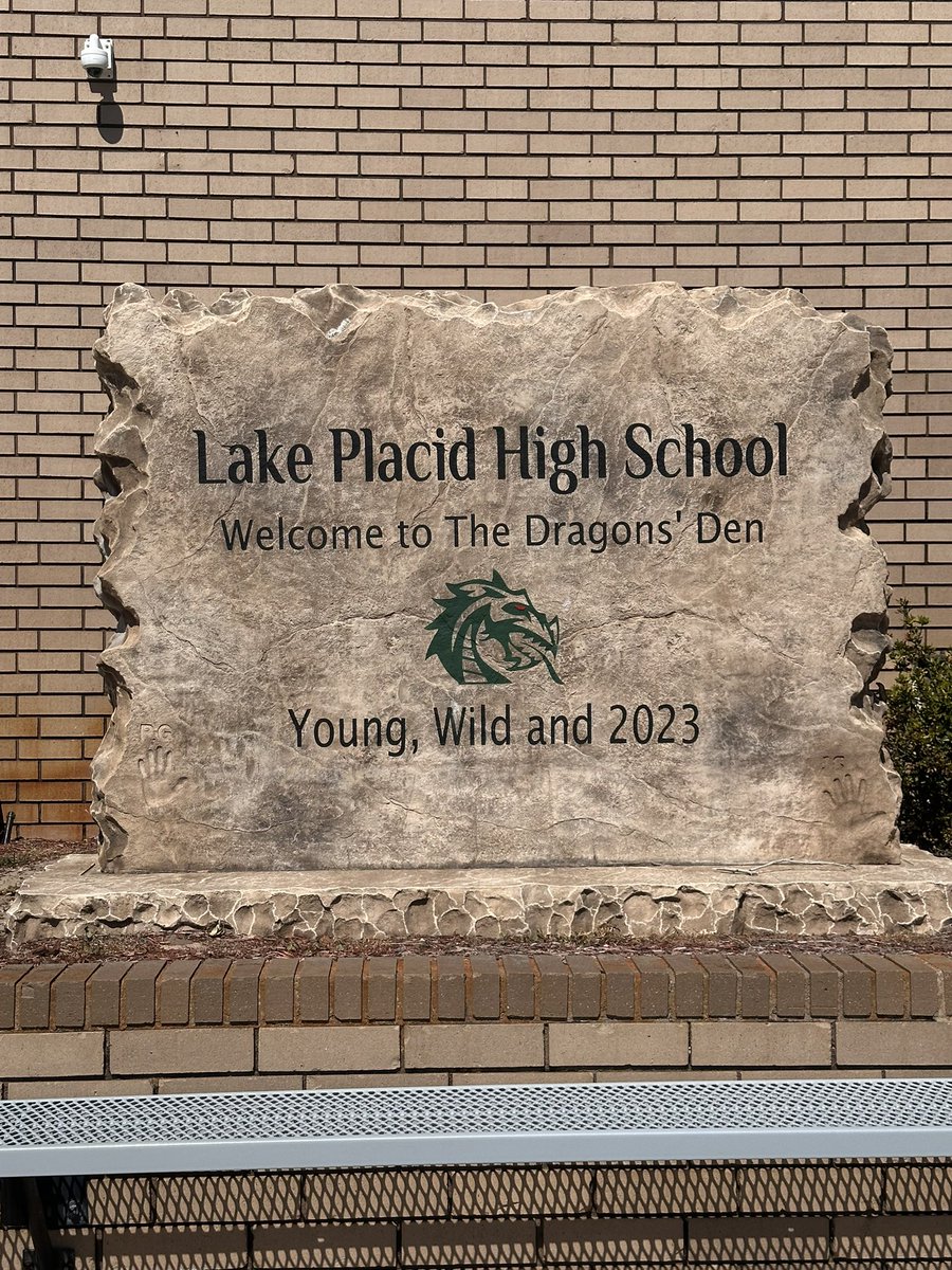 Dustin Kincaid (@coachklbs) on Twitter photo Great to meet <a href="/CoachJayDel1/">Jay Del Castillo</a> and get to talk about his <a href="/LPHSDragonsFB/">Lake Placid Dragons Football</a>. I appreciate him taking the time to talk to me and show me his kids.
#ChaseGreatness #GoHatters #SUitUp Great to meet <a href="/CoachJayDel1/">Jay Del Castillo</a> and get to talk about his <a href="/LPHSDragonsFB/">Lake Placid Dragons Football</a>. I appreciate him taking the time to talk to me and show me his kids.
#ChaseGreatness #GoHatters #SUitUp
