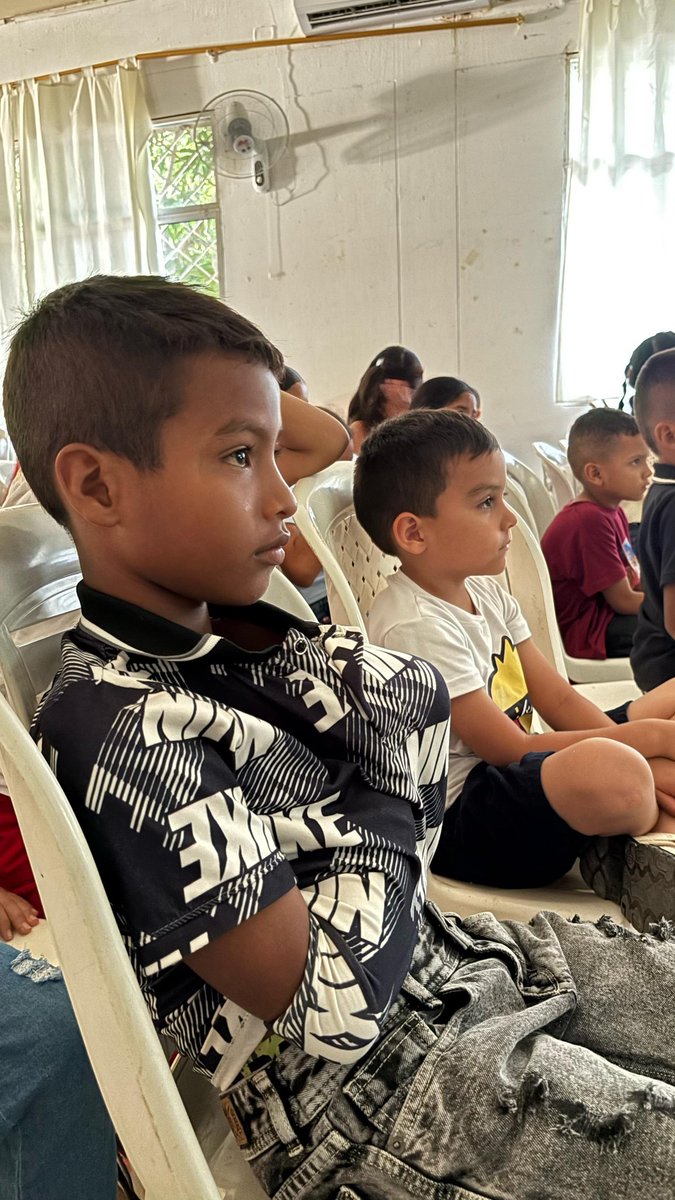 FThorizontes's tweet photo. Celebramos el Día del Niño con nuestro Cine Mágico Transformando Horizontes viendo "Robot Salvaje". Más que diversión, fue una experiencia de aprendizaje, sentimientos y valores. ¡Así sembramos corazones felices!
#CineConPropósito #DíaDelNiño #TransformandoHorizontes https://t.co/UcgbFJv72T