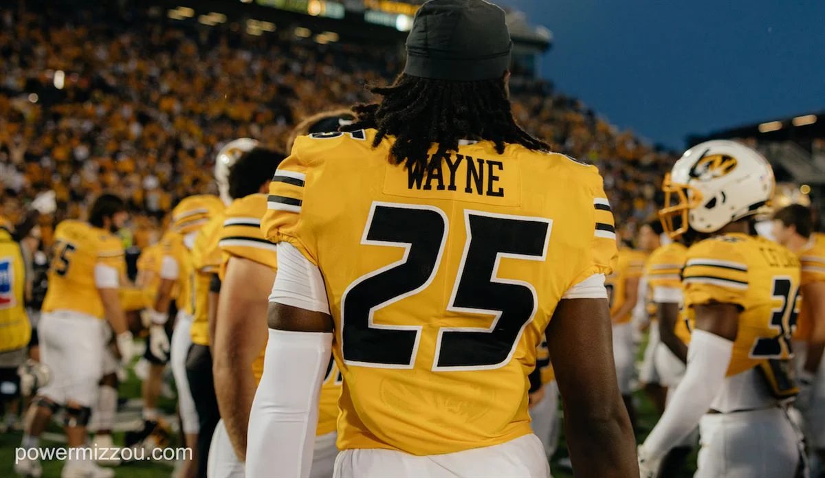 247Sports Transfer Portal (@247sportsportal) on Twitter photo Missouri CB transfer Ja'Marion Wayne has signed with Coastal Carolina, <a href="/chris_hummer/">Chris Hummer</a> and <a href="/mzenitz/">Matt Zenitz</a> have learned.
Wayne, a former four-star recruit, posted five tackles and a pass defended last season.
247sports.com/player/jamarioโฆ Missouri CB transfer Ja'Marion Wayne has signed with Coastal Carolina, <a href="/chris_hummer/">Chris Hummer</a> and <a href="/mzenitz/">Matt Zenitz</a> have learned.
Wayne, a former four-star recruit, posted five tackles and a pass defended last season.
247sports.com/player/jamarioโฆ