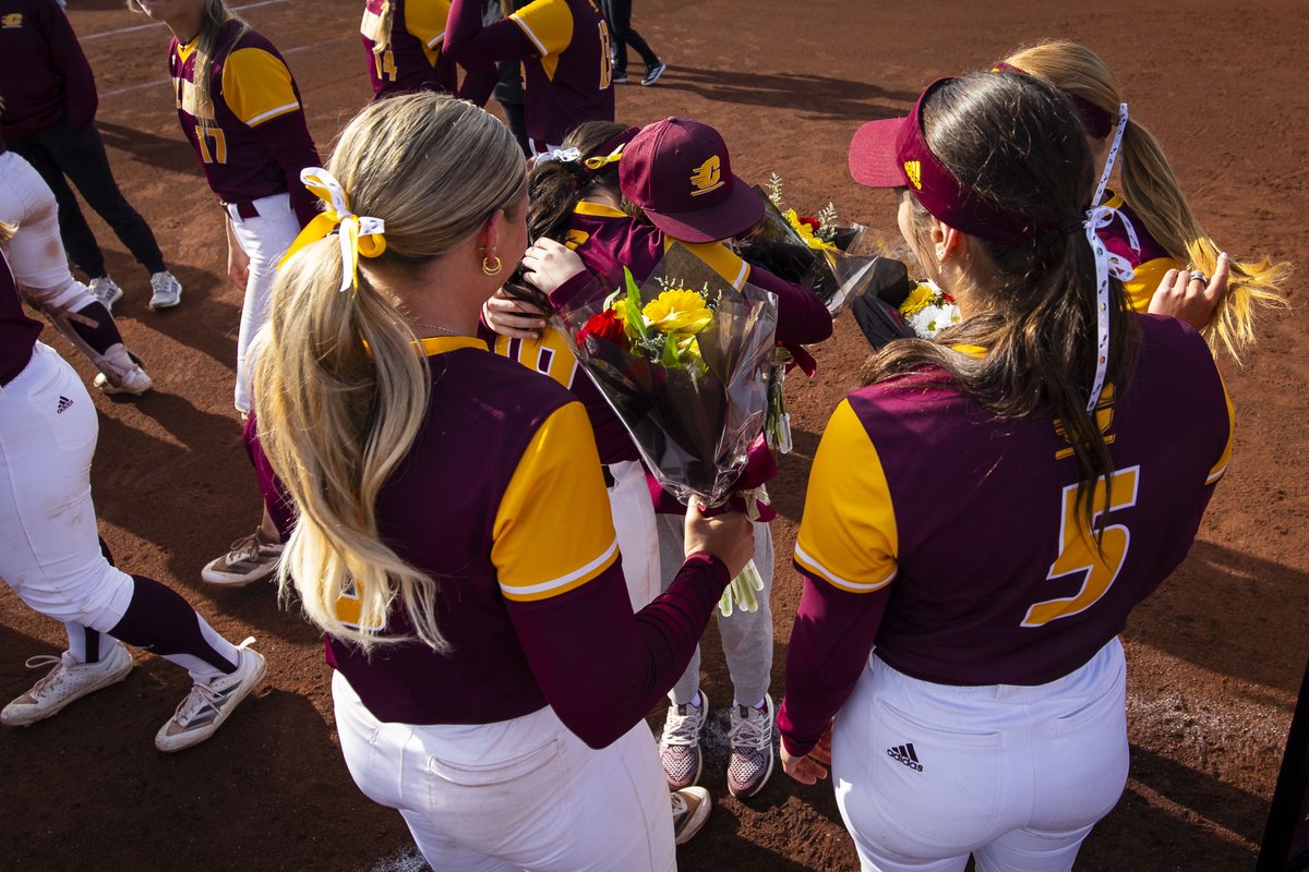 CMU Softball tweet media