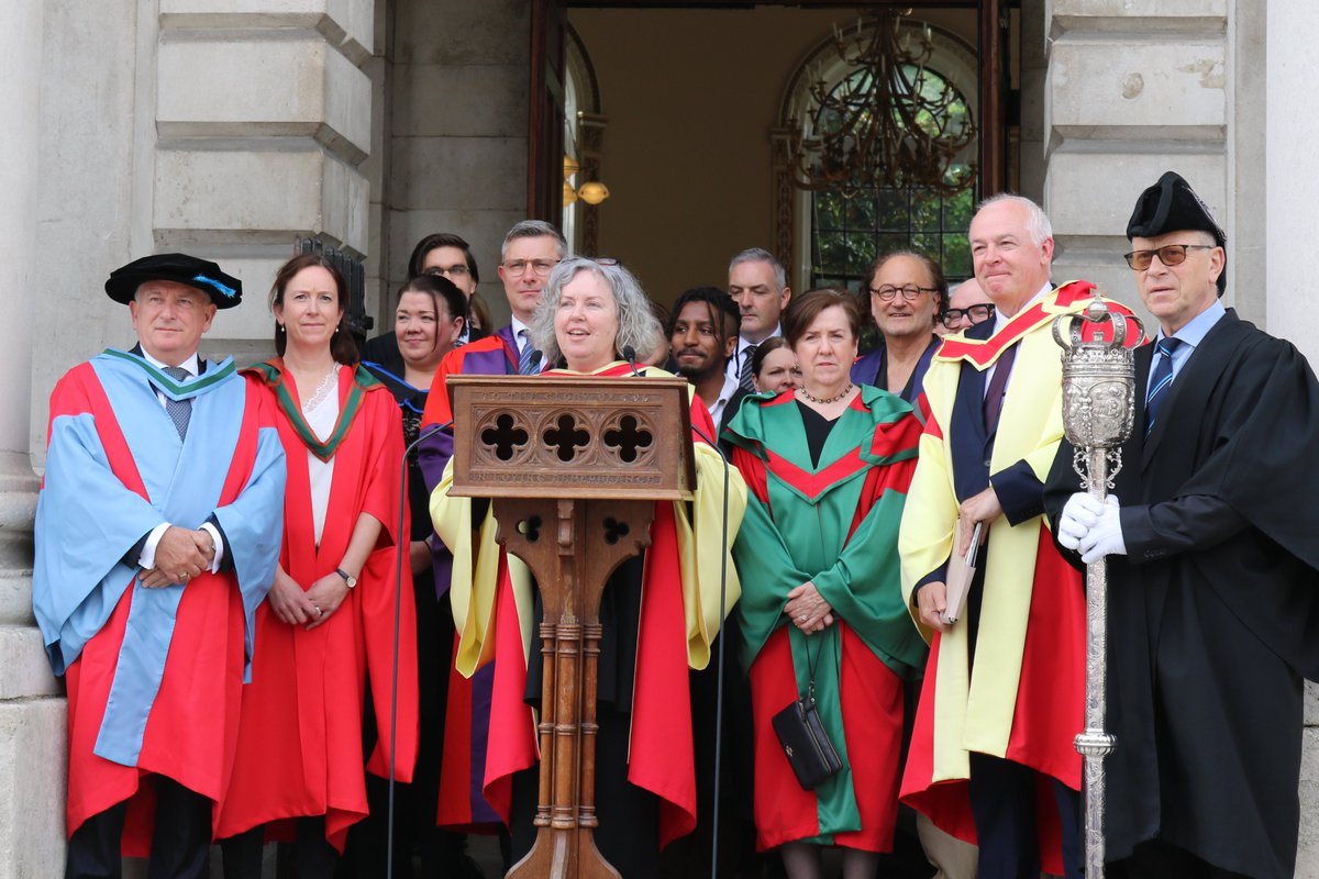 TLRHub's tweet image. 🎉 Congratulations to the 14 newly elected Arts and Humanities Fellows, announced by Provost Dr Linda Doyle this morning!🎓

🔎Read more: tcd.ie/trinitylongroo…

#TrinityMonday #HubMatters
