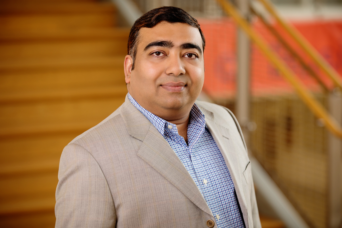 U of I News Bureau (@newsatillinois) on Twitter photo A data-informed approach to scheduling patient encounters with clinicians can reduce risks associated with diabetes management by up to 19.4%, especially for underserved populations, says <a href="/giesbusiness/">Gies Business</a> expert Ujjal Kumar Mukherjee. ▶️ bit.ly/4iyKYwn A data-informed approach to scheduling patient encounters with clinicians can reduce risks associated with diabetes management by up to 19.4%, especially for underserved populations, says <a href="/giesbusiness/">Gies Business</a> expert Ujjal Kumar Mukherjee. ▶️ bit.ly/4iyKYwn