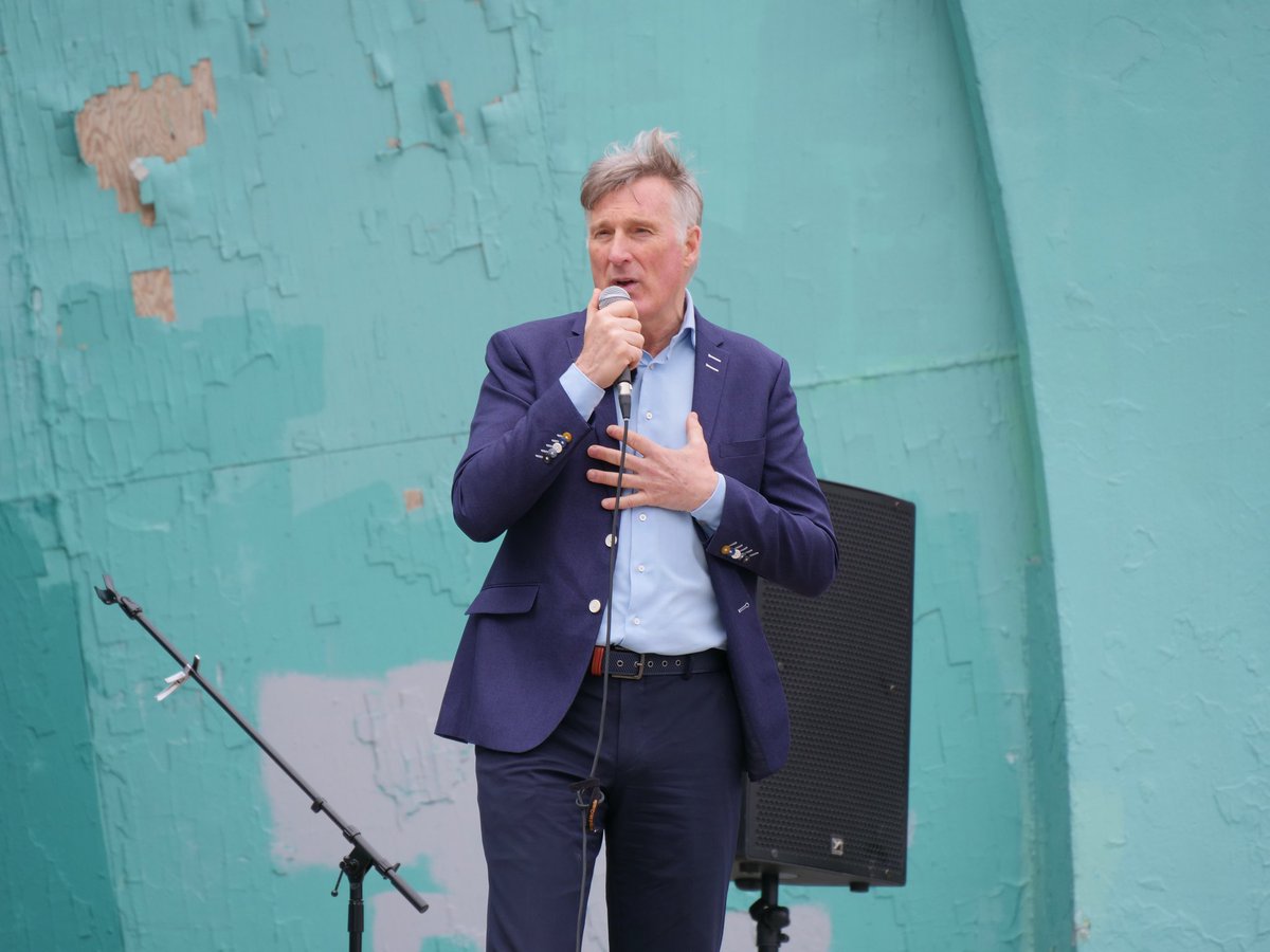 Real political change takes time.

It took the scammy Green Party of #Canada 28 years to elect their first MP — but along the way, they succeeded in shifting the cultural conversation and expanding the Overton window.

Similarly, Nigel Farage fought for years to bring political