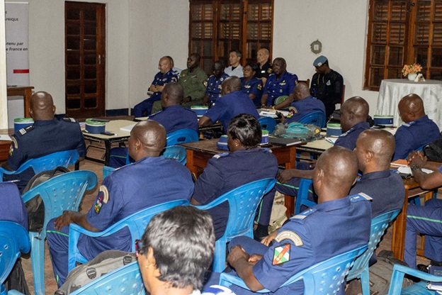 🇪🇺🇨🇫Strengthening leadership for a safer future! EUAM RCA, in partnership with the French Embassy 🇫🇷, supports the launch of the 2nd "Diplôme d’État-Major" course, boosting the skills of Central African Gendarmerie officers. Together for peace and resilience! 💬 #EUAMRCA