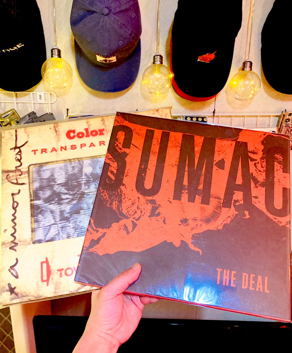 皆様、ごぶさたしております。
この2枚はギリギリ？茶色。
と言う事でお願い致します。
#レイアウト茶色のジャケ貼ろうぜ