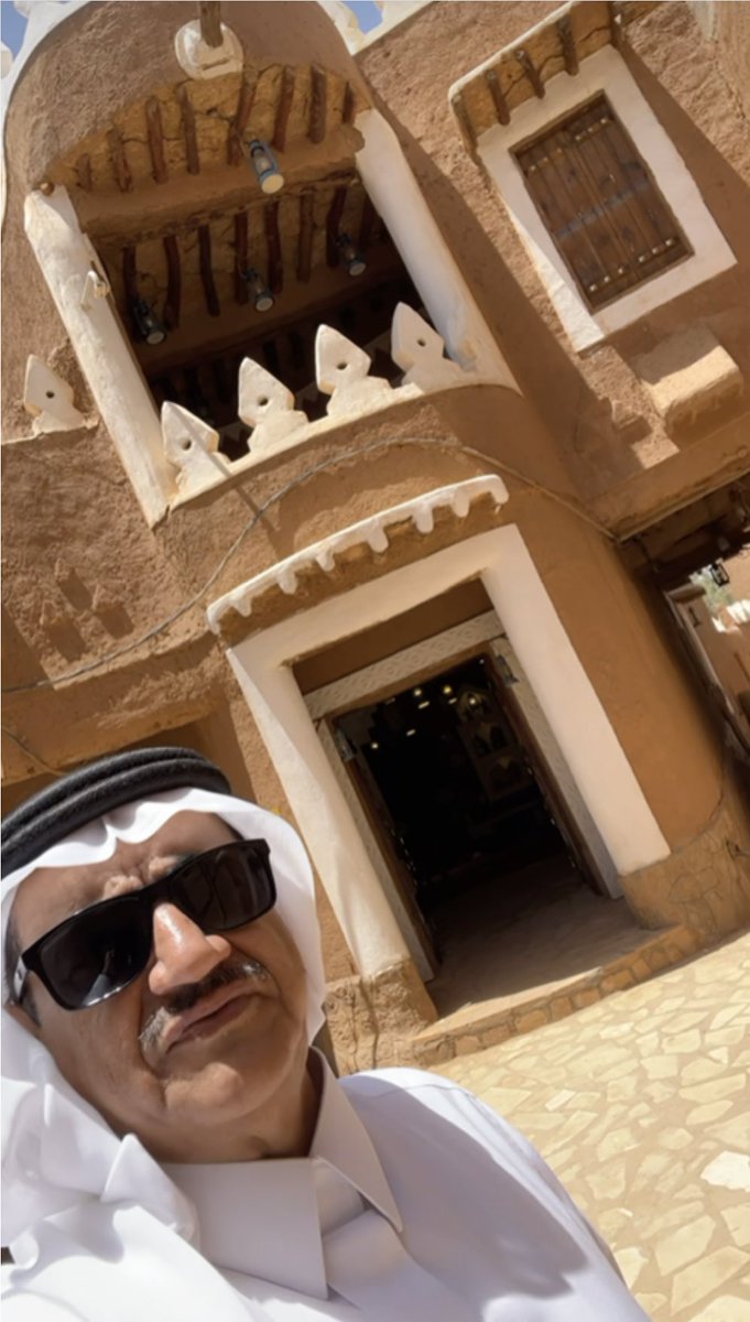 Dar Al Mashraq opens its doors inside #قرية_اشيقر_التراثية throughout the year, where thousands of visitors and tourists learn about the Najdi heritage, the beauty of the authentic heritage, and the details of the village with its rare designs and the distinctive l
Dar Al-Meshrag