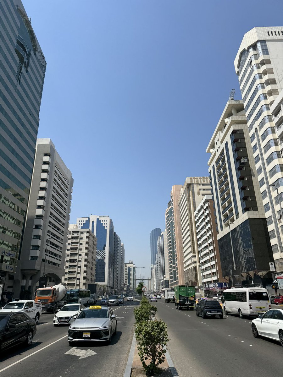 B5UPE's tweet photo. 久しぶりの浮上っす

🇦🇪アブダビ(アラブ首長国連邦)へ来ました https://t.co/r9E9bdPwT2
