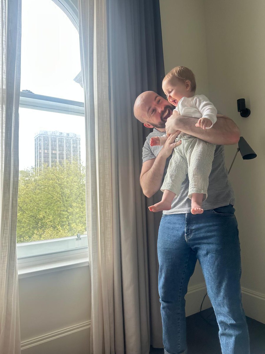 This definitely isn't a picture of me trying desperately to convince my neice that we are, actually, best friends.