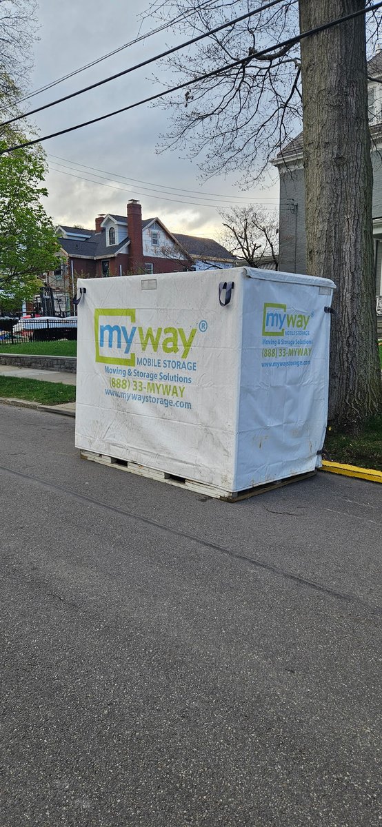 MyWayStorage's tweet image. 🚚 MyWay Mobile Storage has been busy delivering around Greater Pittsburgh! Whether you&apos;re moving, remodeling, or need extra space, we bring storage right to your door. 📦 #Pittsburgh #MobileStorage #MyWayStorage