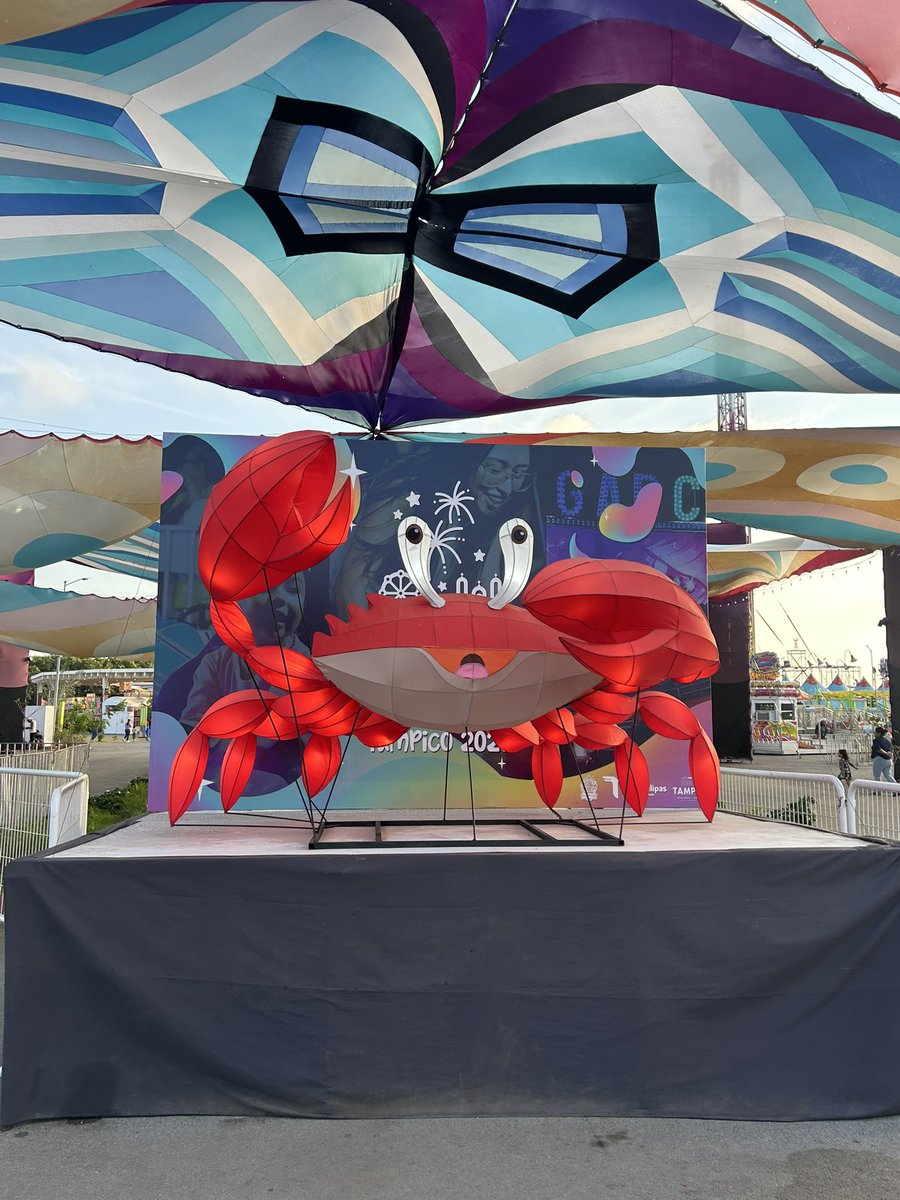 Que bonita está la feria de #tampico Chucho Nader dejó un recinto ferial hermoso y digno , que bueno que la nueva administración lo sigue cuidando y aprovechando y ofreciendo entretenimiento para todos !! Felicidades por estas fiestas de abril 2025 todo estuvo de 1ra ❤️