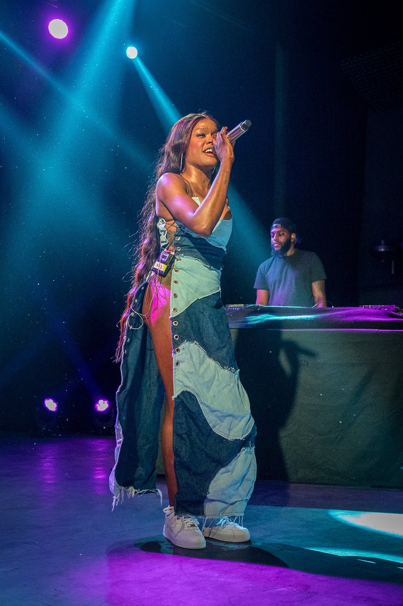 Azealia Banks News (@azealianews) on Twitter photo 