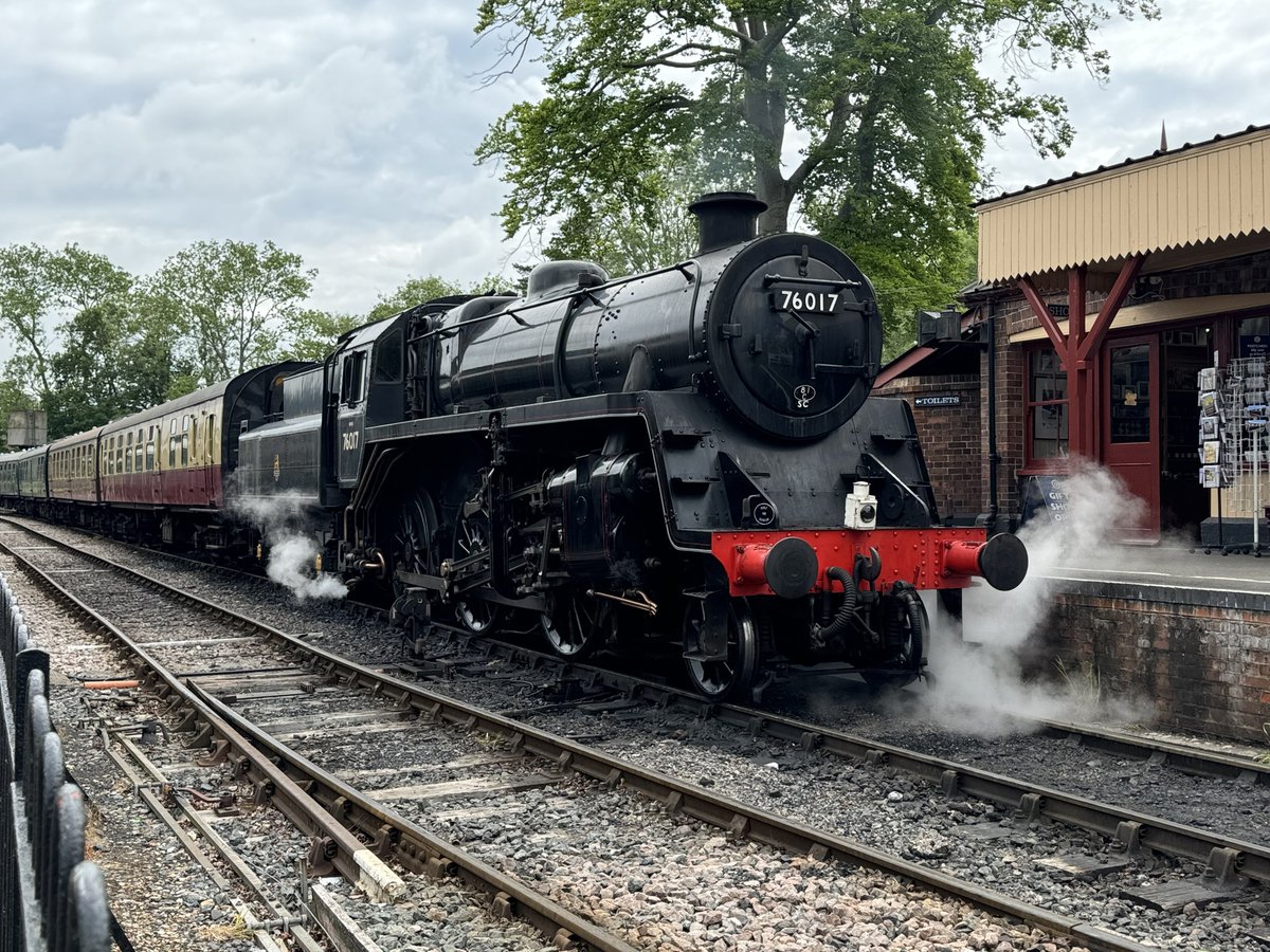 Don’t miss your chance to experience the thrill of riding behind the powerful Standard 4 or the stunning Terrier, Knowle!  we are open the next 2 day this week and all over the BH weekend!
kesr.org.uk