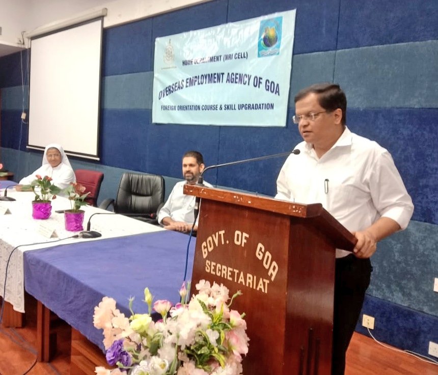 NSawaikar's tweet photo. Attended the function and gave away certificates to successful candidates on completion of tailoring course conducted by St. Alex tailoring Institute with Goa Overseas Employment Agency under the aegis of NRI Commission. @NRICommission https://t.co/umyW3cxJIK