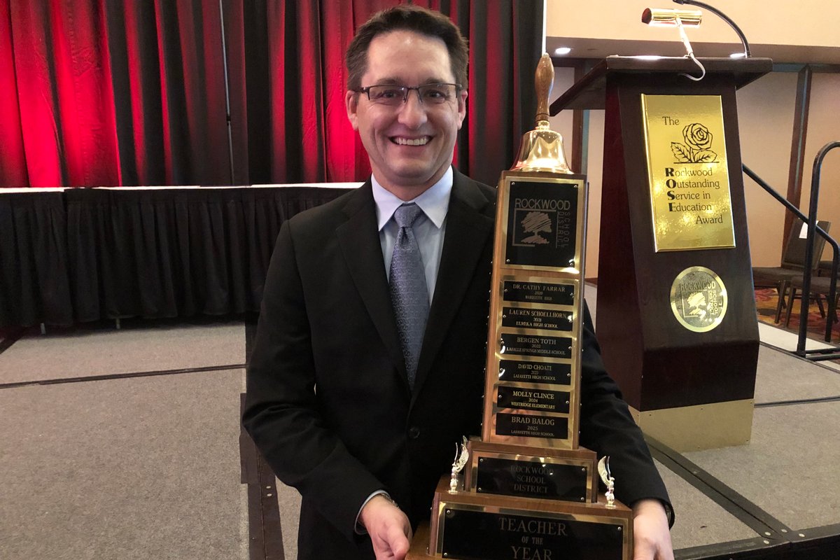 Congratulations to Lafayette band director Brad Balog, Rockwood’s Teacher of the Year! 

He is now eligible to participate at the regional and state level in the Missouri Teacher of the Year program, conducted annually by DESE. #WeAreRockwood

Learn more: rsdmo.org/news/article/~…