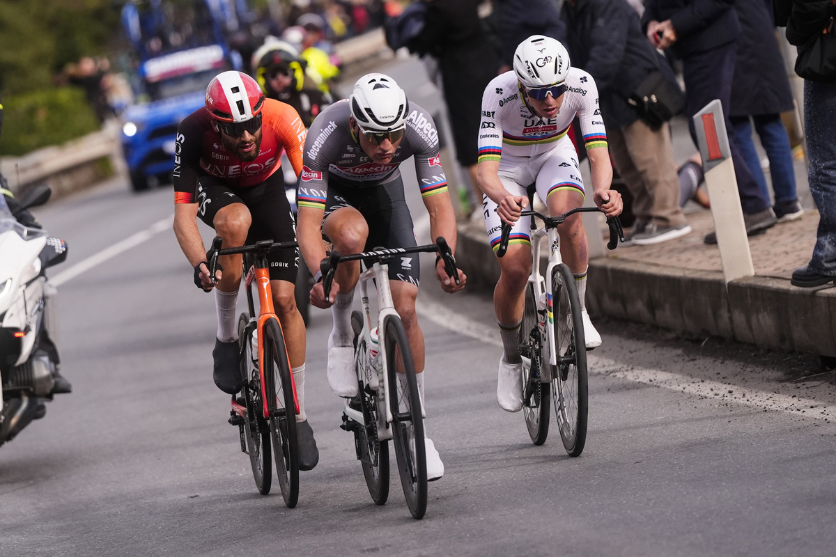 Domestique___'s tweet photo. What were your favourite moments of the 2025 spring classics campaign?🤔
We'll start:
♂️ 🇺🇸 Neilson Powless' 'surprise'🏆in 🇧🇪 #DDV25
♀️ 🇫🇷 Pauline Ferrand-Prévot's 🏆in #ParisRoubaixFemmes
Let us know yours below for both the men's & women's races!😃
📸Fabio Ferrari/LaPresse https://t.co/nhHVfyrDVy