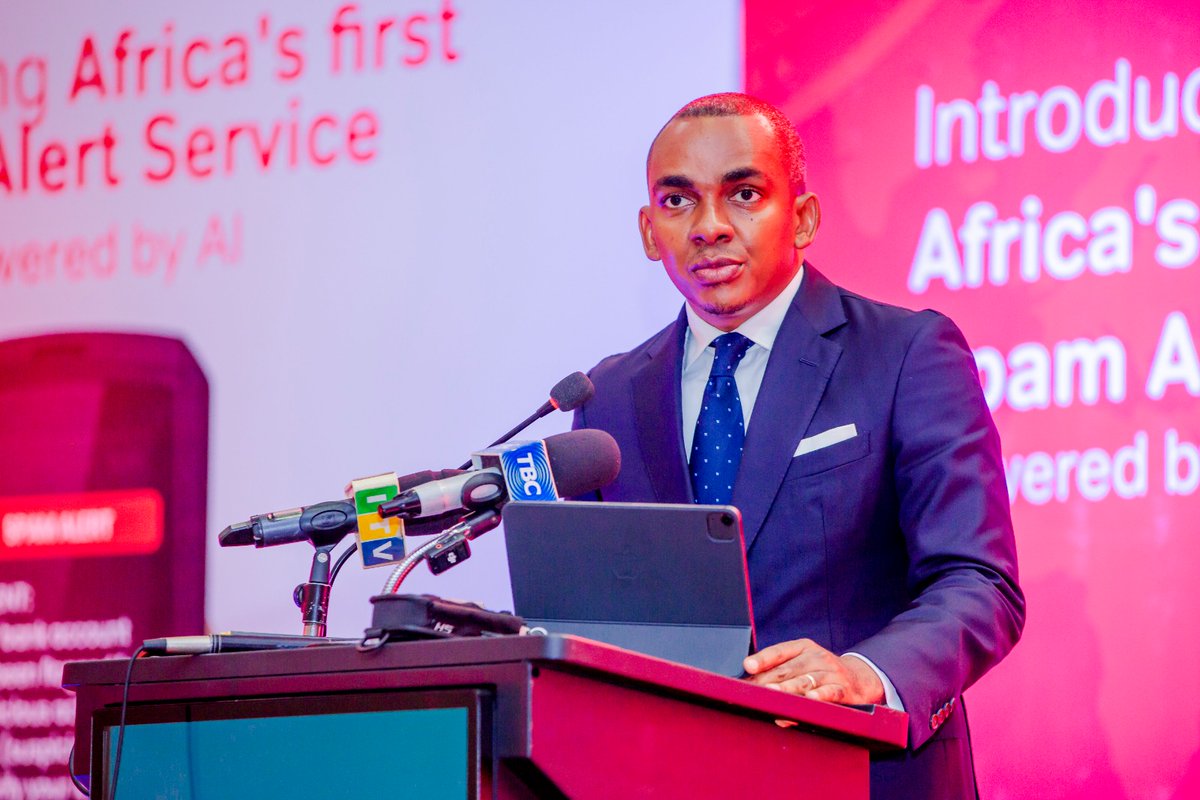 airtel_tanzania's tweet image. 1/3 Leo tumepiga hatua kubwa zaidi kuwalinda wateja wetu dhidi ya utapeli wa simu kwa kuzindua huduma mpya inayotumia teknolojia ya Akili Mnemba (AI) #SpamAlert- #KataaMatapeli, ambayo itasaidia wateja kutambua haraka ujumbe za SMS zenye viashiria vya utapeli wa simu...