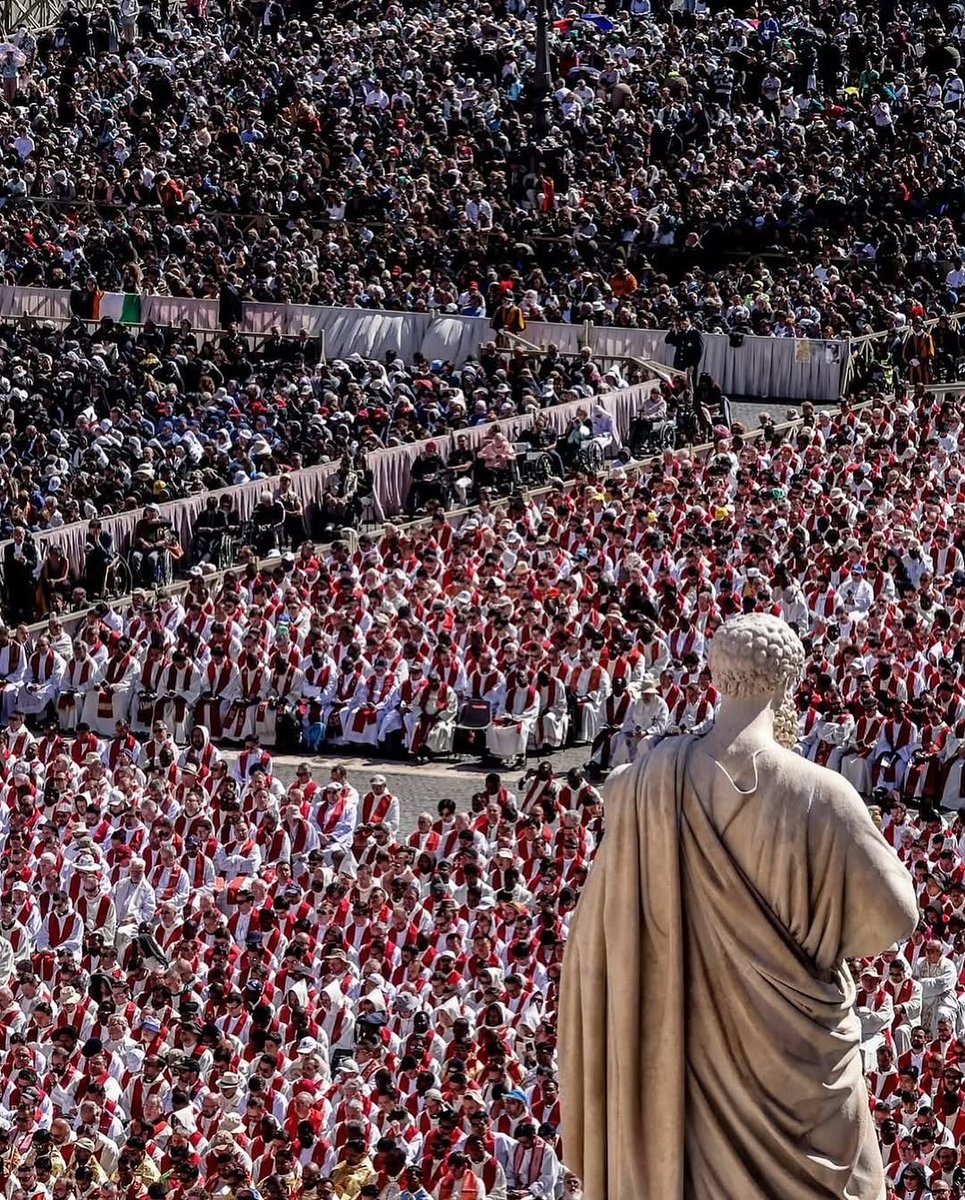 Não são os números ou a estética que fazem a Igreja Católica o que ela é, mas a verdade absoluta que nunca ninguém poderá mudar: ela é a religião fundada por Jesus Cristo, filho de Deus.