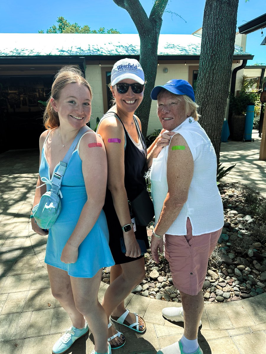 thriveivbar's tweet image. 🚨 Tomorrow is your last chance to enter to win a 3-month Thrivin’ Drip and Revive Service Membership! 

Stop by SugarShack Downtown between 11 am - 4 pm to enter and get a $89 500 ml drip or $20 booster. 

Don’t miss this chance! See you there! 

#SpringGiveaway