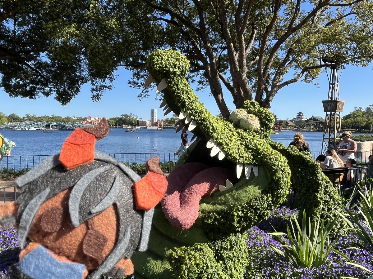 GLENN !! (@demonatdisney) on Twitter photo 