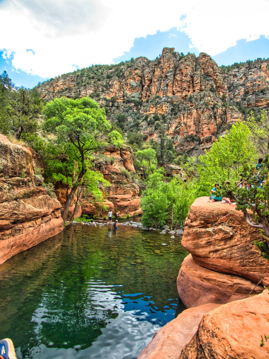 davidhanley72's tweet image. Finally made it to the crack at wet beaver creek. Perfect day for a canyon hike that leads to a five-star swimming hole. Perfect hiking companions, @notalexiss__ and @jordan.platt.313. About 4 miles from the overflow lot to the crack. Even got to see some incredible petroglyphs…
