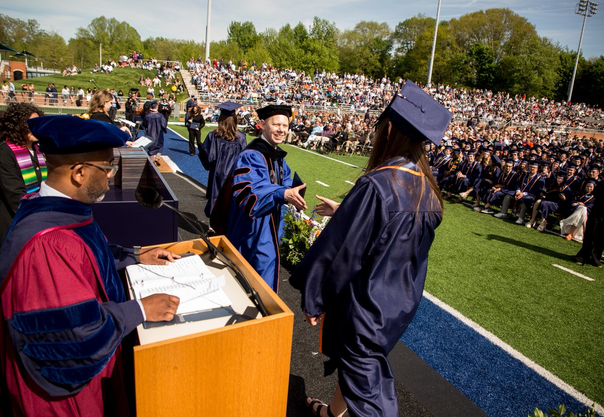 #Hope2025 Commencement is this Sunday, May 4 at Ray and Sue Smith Stadium. 🎓 

🔷 Doors open at 1:30 p.m.
🔶 Graduates should arrive no later than 2:30 p.m.
🔷 Baccalaureate: Two identical, optional worship services are held in Dimnent Chapel the morning of Commencement at 9:30