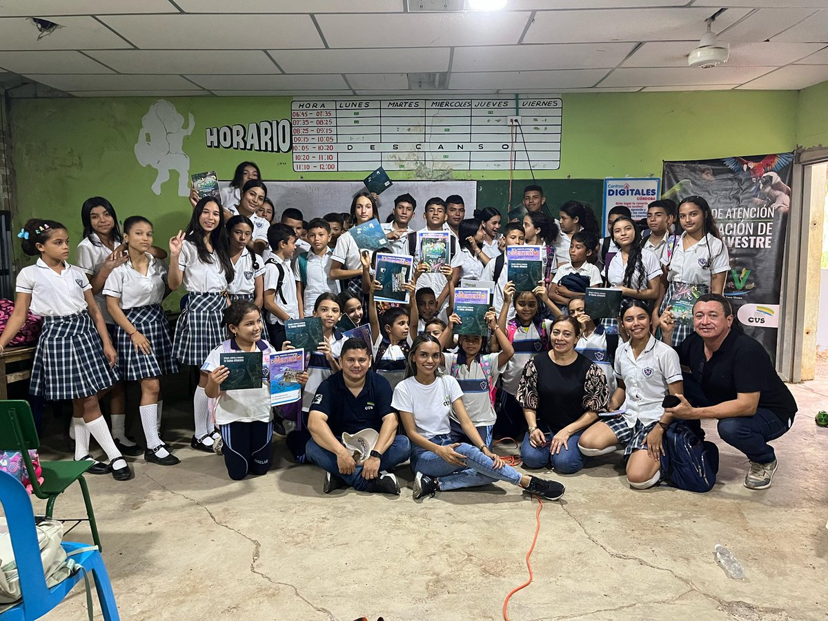 #CVSEnLosTerritorios La educación ambiental llegó hasta la institución educativa Las Mercedes, sede El Tigre, en la zona rural de Chinú, donde estudiantes tuvieron la oportunidad de aprender sobre la importancia de la conservación de la fauna silvestre.

Sigue 🧵👇🏻