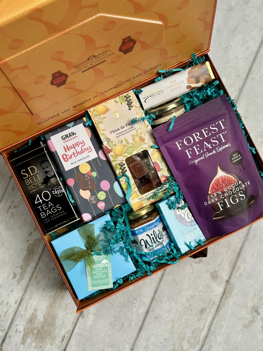 BasketsGalore's tweet photo. Today's Gift Basket Of The Day is 'Great Taste Award Titanium Birthday Hamper' 🎂

https://t.co/S7VTA76wEs

Follow &amp; RT to enter #prize draw to #win a Gift Basket. 

More info via our blog. 

#dailydispatch #gifts #competition #giftbasketsrule #birthdaygifts #greattastehampers https://t.co/gklMViMvPA
