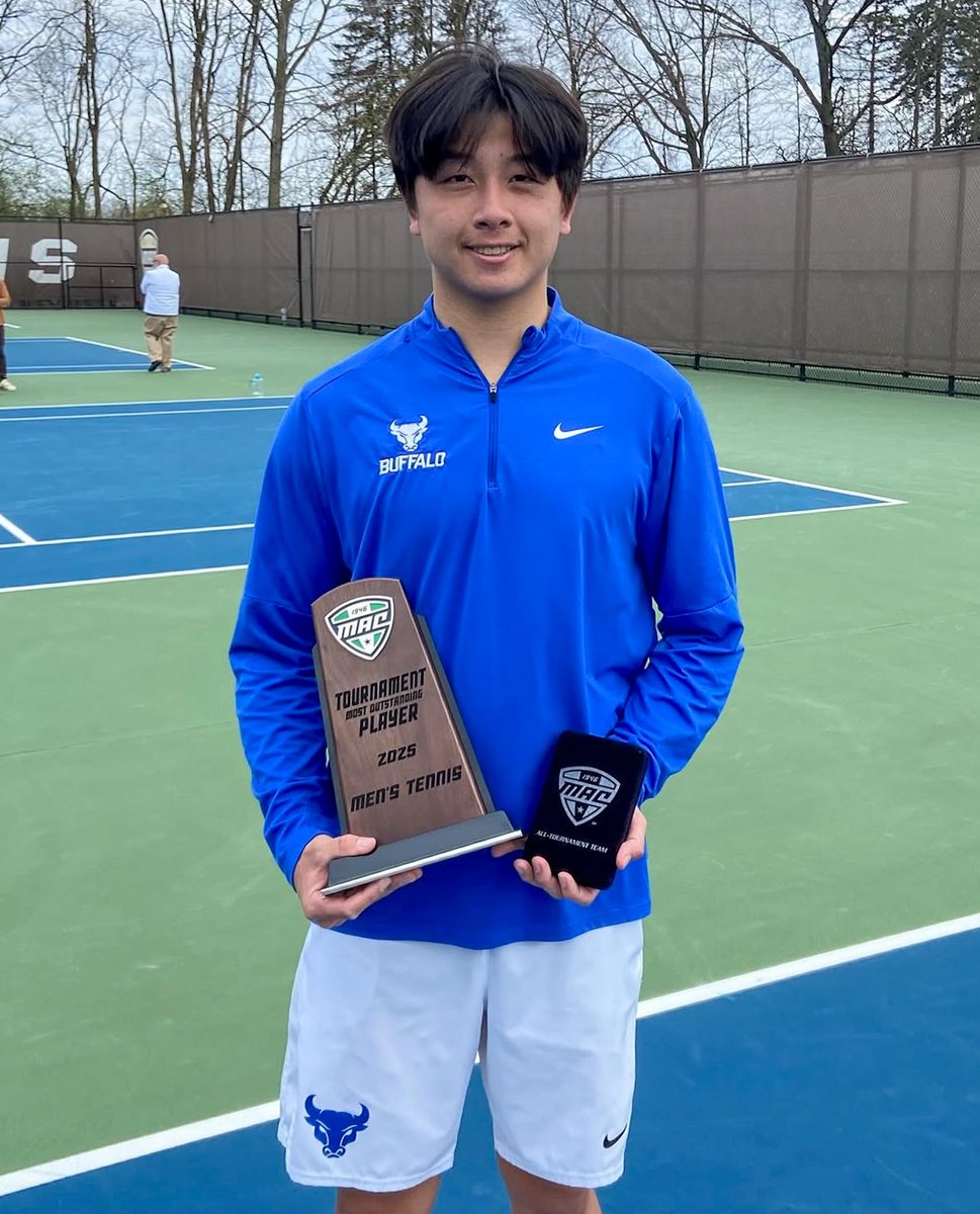 UBengineering's tweet photo. Congrats to #UBMAE senior Cheng Tang on an incredible run in the MAC Men's Tennis Championships!
Cheng helped lead the Bulls to the title, earning Tournament Most Outstanding Player, All-MAC First Team, and the MAC Jack Vredevelt Sportsmanship Award.
πΈUB Athletics & MAC Sports https://t.co/p5BuftRrW1