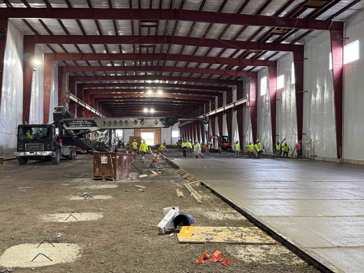 10,000 sq ft of concrete ✔️

Our team in Ottawa, OH just completed a massive pour at the new Nelson Manufacturing finishing facility. The building is so big, trucks can fit inside! 🚛👷‍♂️

#ConcretePour #ConstructionTrades #ConcreteFinishing