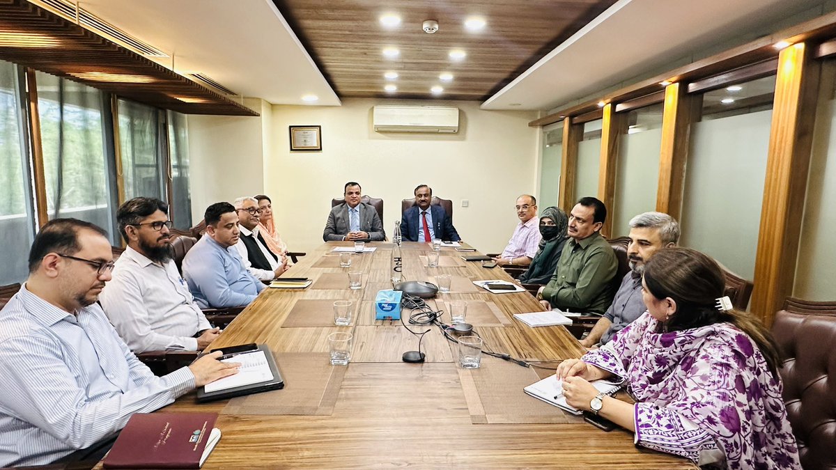 Sindh Education Foundation tweet media