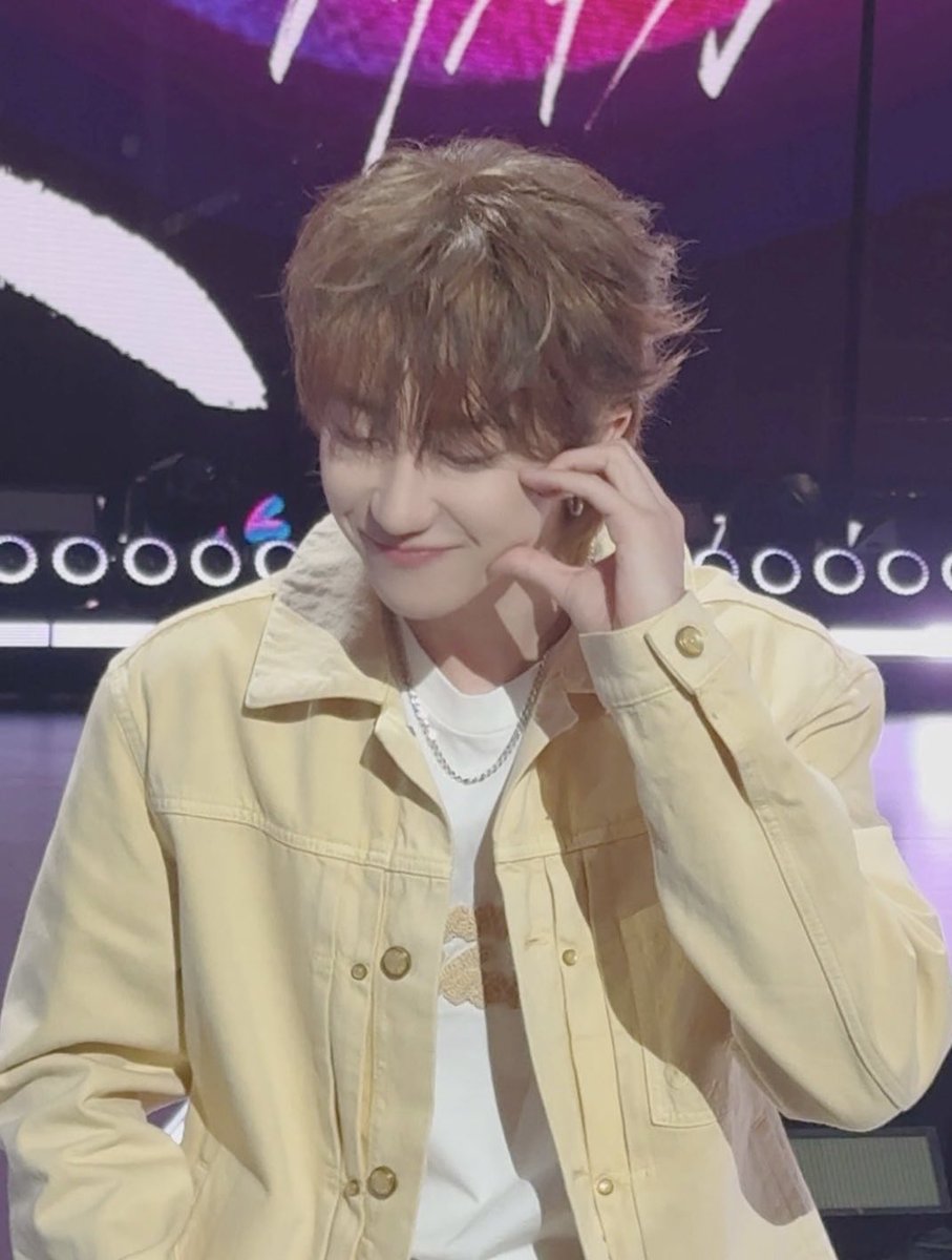 zinghao8's tweet image. 徐明浩 덕질 재밌는 점 (ℕ𝕖𝕨 !)

이거는 명호고                            이거는 디에잇임.