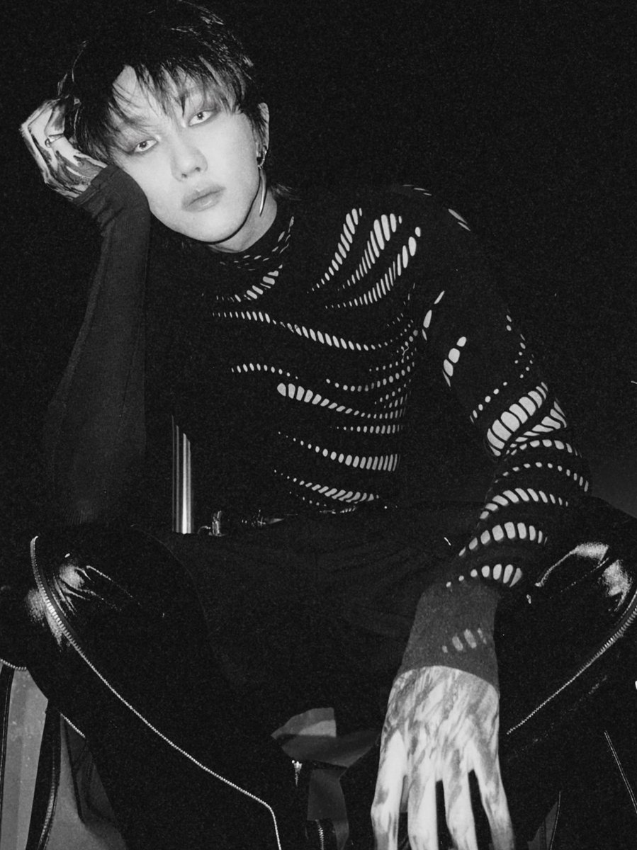 zinghao8's tweet image. 徐明浩 덕질 재밌는 점 (ℕ𝕖𝕨 !)

이거는 명호고                            이거는 디에잇임.