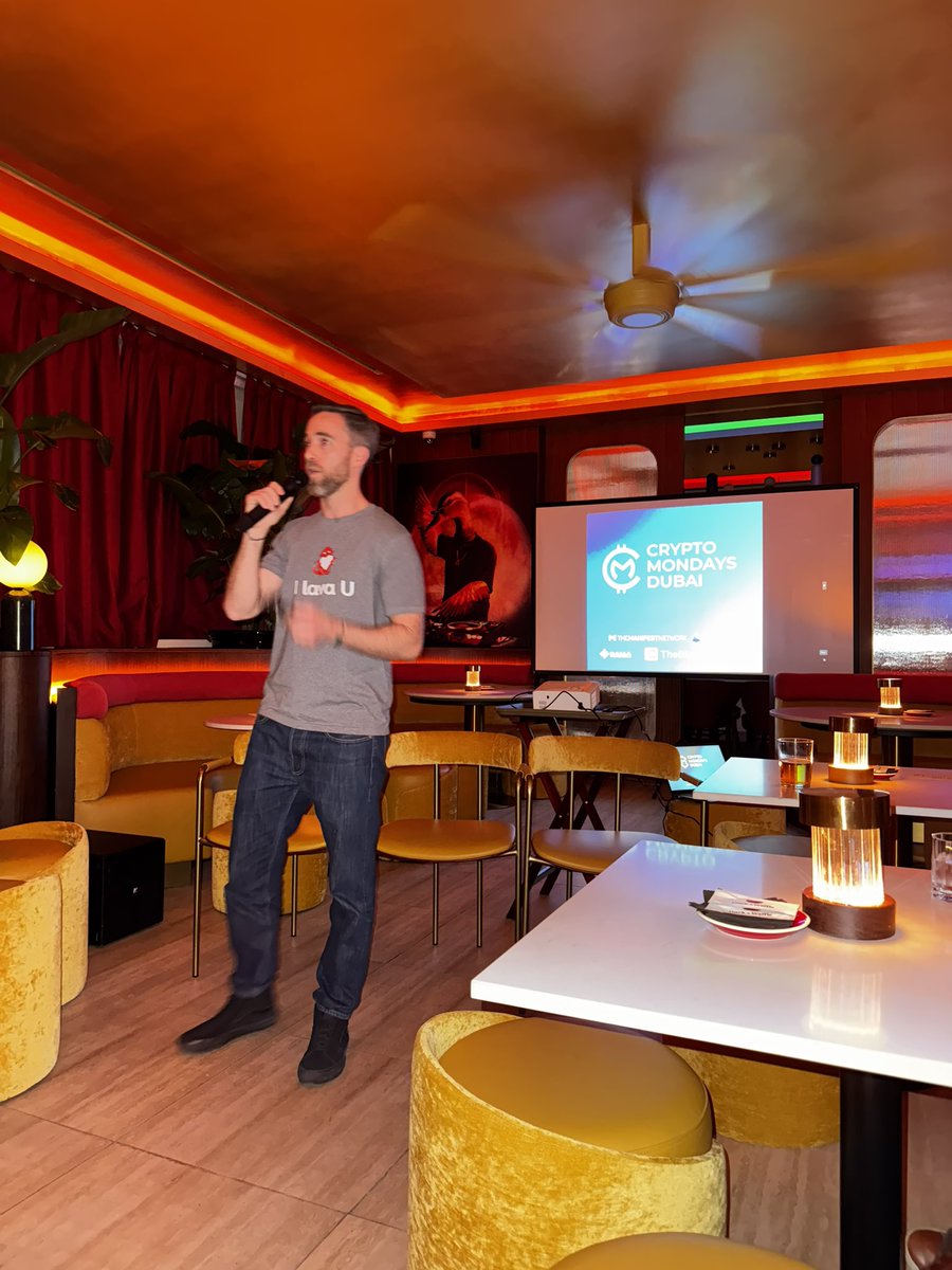 yaircleper's tweet image. Crypto is about communities, friends, and innovators.

Was great bumping into @ekang426 and hearing exciting updates about the intersection of AI and crypto from @ilblackdragon.

Sneak peek — our (User-Owned) AI assistant that helps coordinate between us humans isn’t far off.…