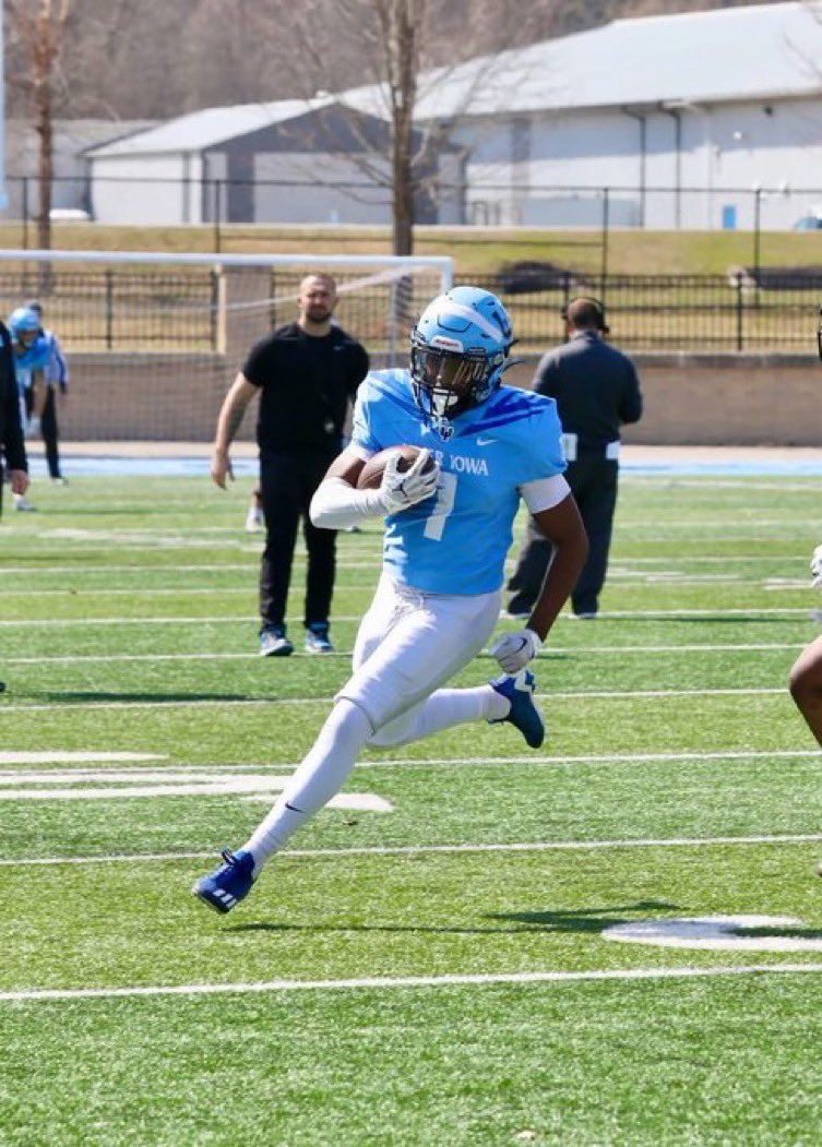 Coaches, <a href="/kennethcooley4_/">Kenneth Cooley</a> is a 6’1”, 190 lb WR from Upper Iowa with 4 years of eligibility. Young, athletic, and developing. His practice film and attributes are uploaded directly to his profile. One to grow with at his next stop.  #UpNextAthlete 

➡️ UpNext.team/athlete/853fa8…