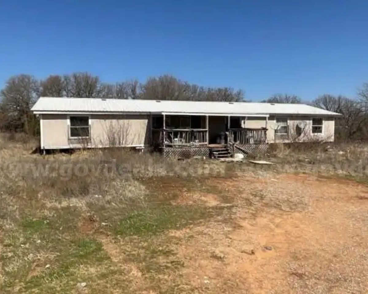 💥 These exciting real estate auctions are ending soon! Don't miss out on this opportunity. 

🔹 Commercial Lot in Chicago Metro Area
🔹 21172 Wyoming Ave, Chestertown, MD
🔹 4039 Long Point Blvd, Portsmouth, VA
🔹 1931 Holladay Street, Portsmouth, VA
🔹 10 Acres in Wellston, OK