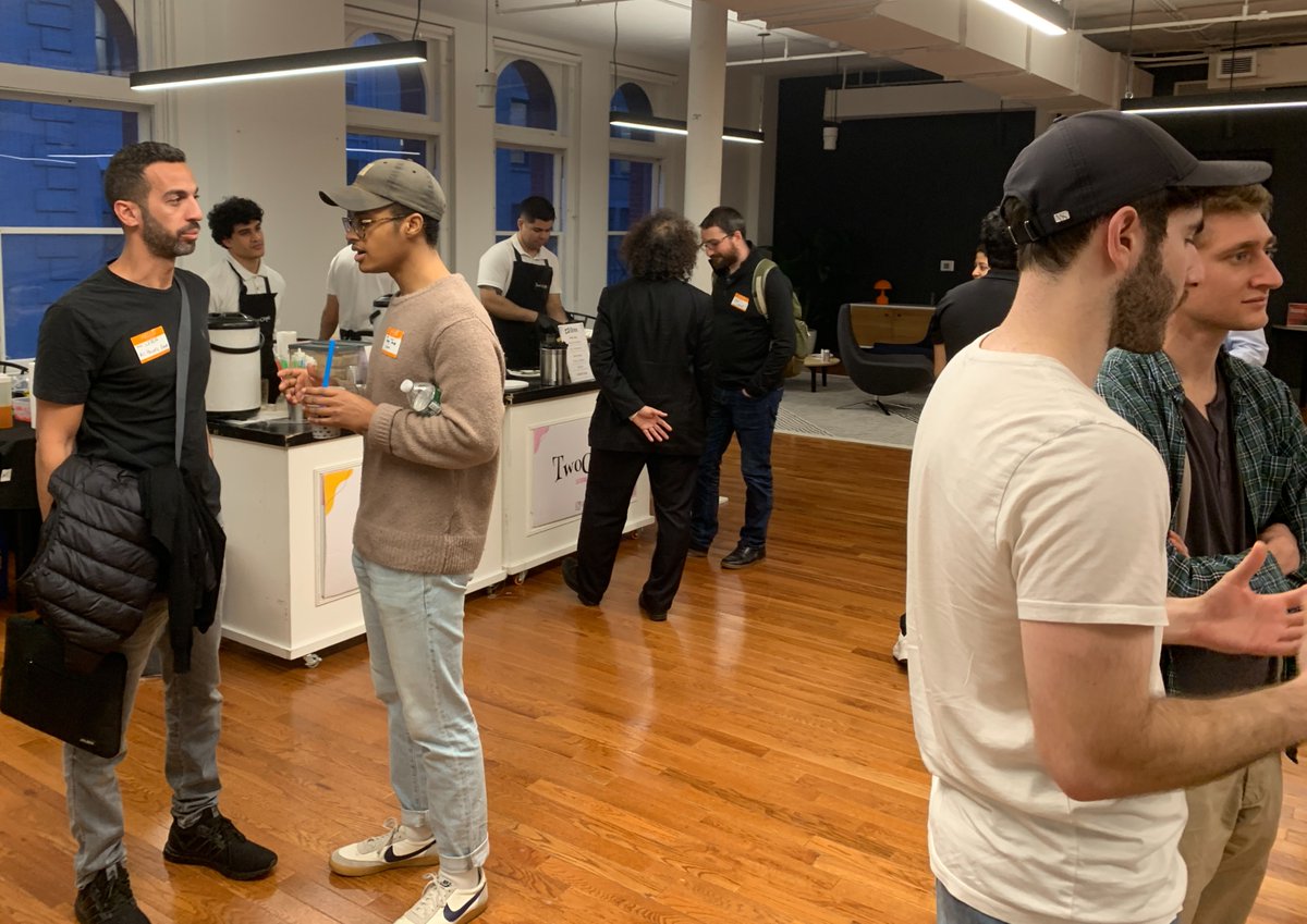 brexHQ's tweet image. #NYFintechWeek = ✔️

Last week at Brex Social Club, we gathered fintech founders, VCs, and operators shaping the future. Huge thanks to everyone who came through and special shoutout to our customer @myCaterPal for the incredible catering!