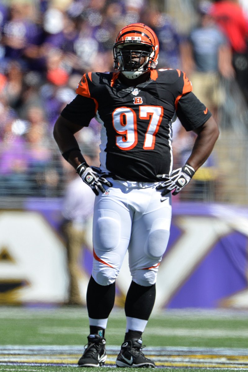 Ravens Draft Class Comps a Thread 🧵 👇🏾

AENEAS PEEBLES:                Geno Atkins

6’ 1,         282 lbs.                      6’1        302lbs