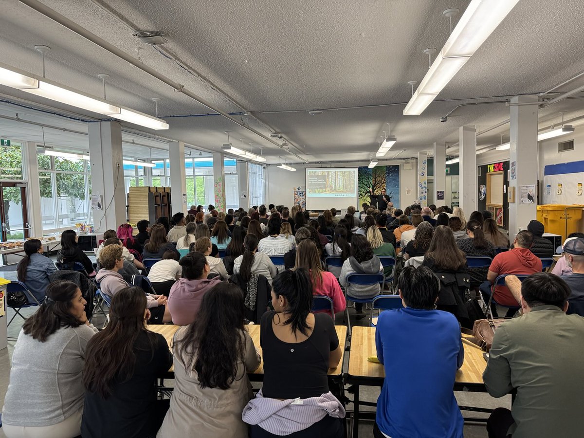 Ecole Cariboo Hill tweet media