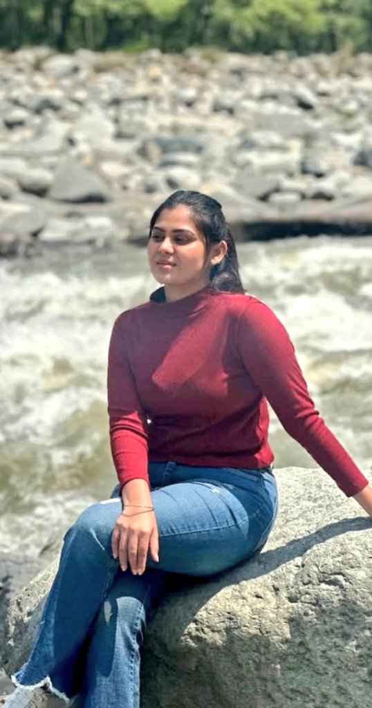 Haseena46299660's tweet image. #preetha