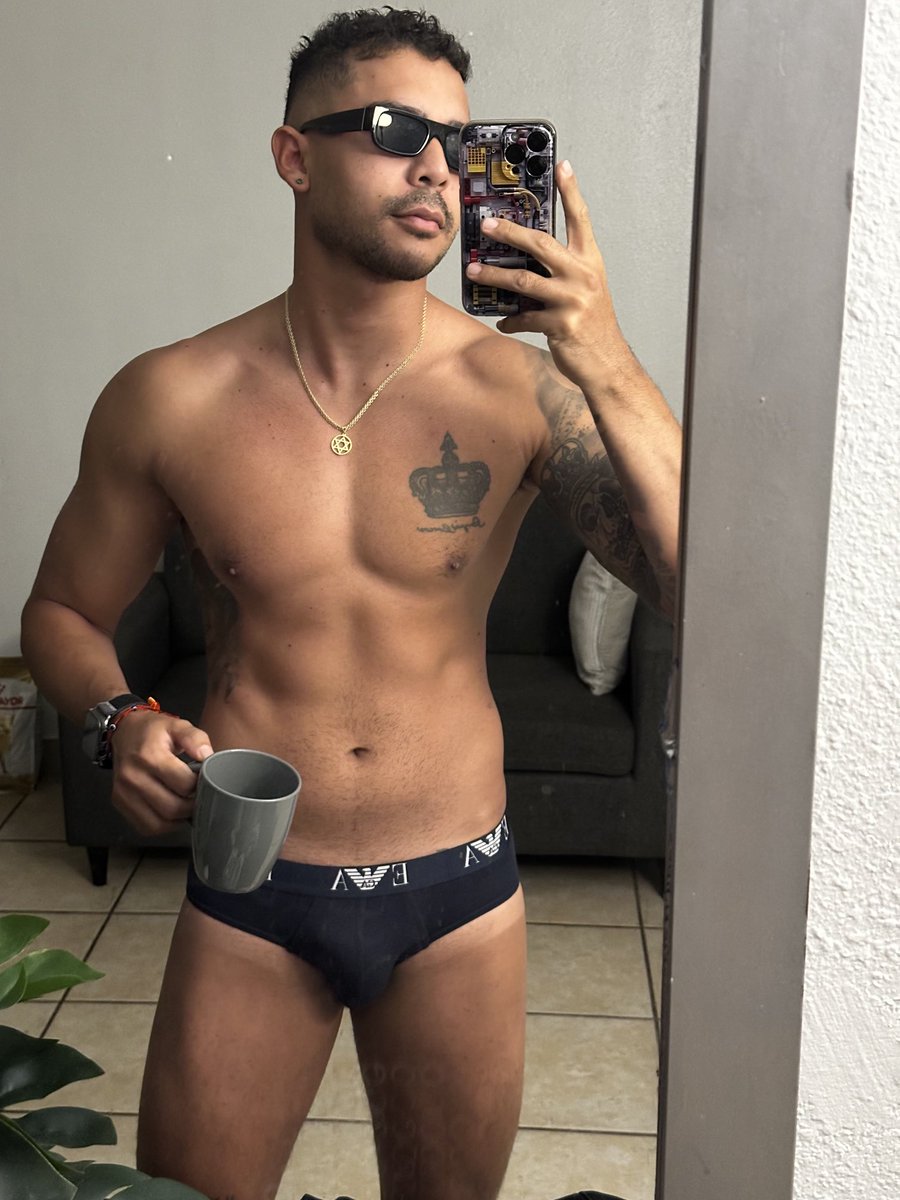 Enriqueflecha24's tweet photo. Buen dia, ya estoy de Alta. Buena semana 🙌🏾🤘🏾 https://t.co/boRgmPDpAF