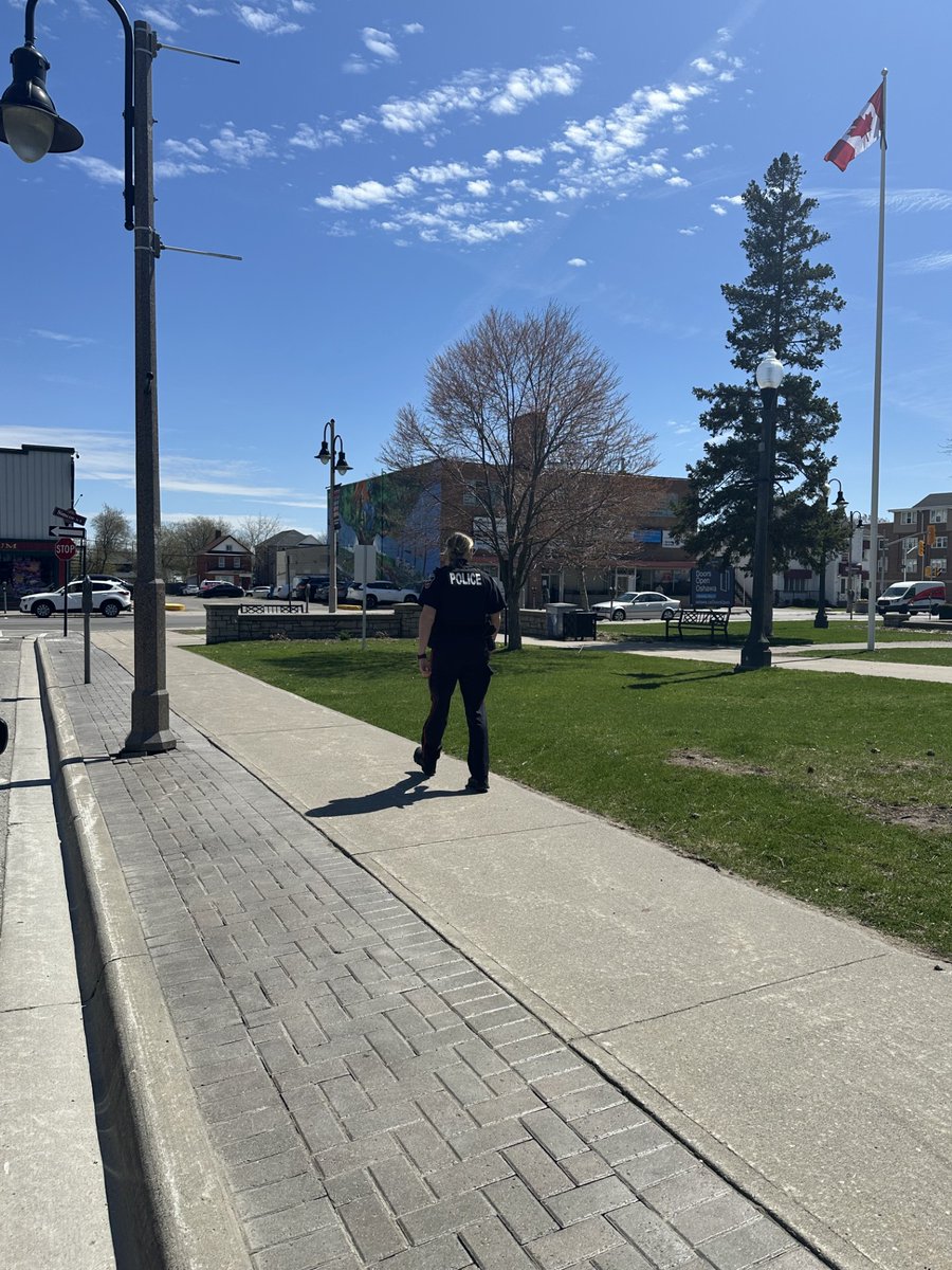 Central East CRU
Officers are out on foot today, feel free to stop and say hi!