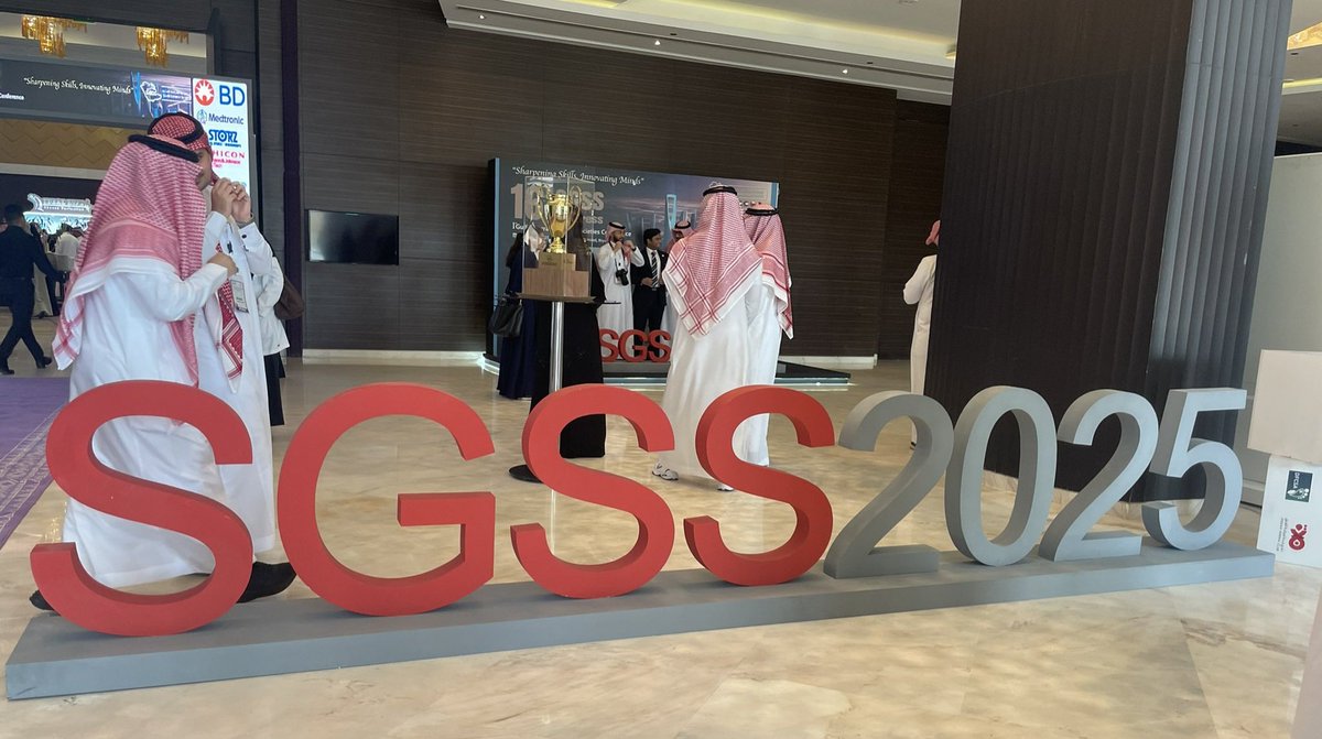 تشرفت بالمشاركة برئاسة الجلسة العلمية التي خصصت لجمعيات الجراحة بدول مجلس التعاون الخليجي الشقيقة وبتكريم رؤساء الجمعيات، وسعدت بإدارة ورشة عملٍ شيّقة  بمؤتمر الجمعية السعودية للجراحة العامة الذي اختتم أمس بالرياض

أهنئ باعتزاز <a href="/SGSS_KSA/">SGSS</a> على محتوى المؤتمر المتميز والتنظيم الرائع