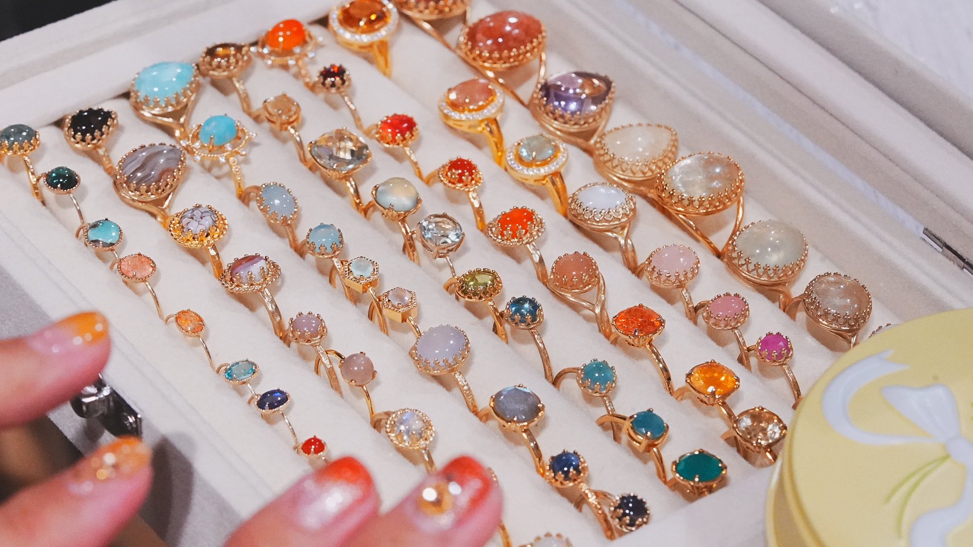 Juvelia 4/23〜29 阪神百貨店2階 🐈💍💎🦍 (@Juvelia_jewelry) / X Juvelia 4/23〜29 阪神百貨店2階 🐈💍💎🦍 (@Juvelia_jewelry) / X