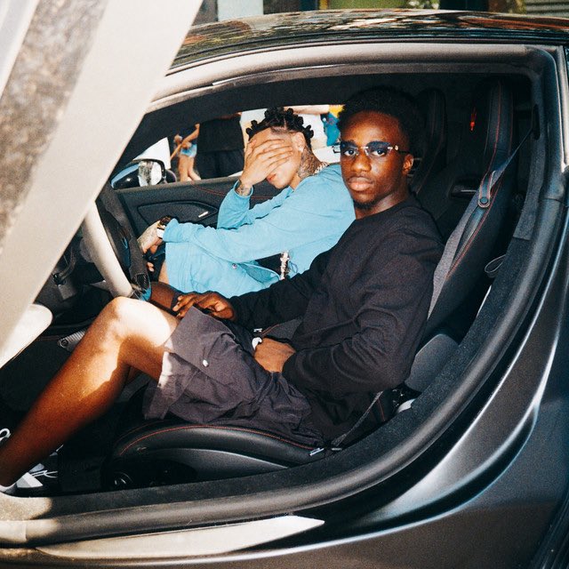 booska_p's tweet image. 🔥 | Découvrez les finalistes en lice pour la Flamme du Featuring Européen et/ou International de l’Année 2024 :

◉ Aya Nakamura feat. Ayra Starr – Hypé
◉ Central Cee &amp;amp; JRK 19 – Bolide Noir
◉ Tiakola, Ryflo, Oskoow &amp;amp; MC Cebazinho – Manon B (Brazilian Remix)