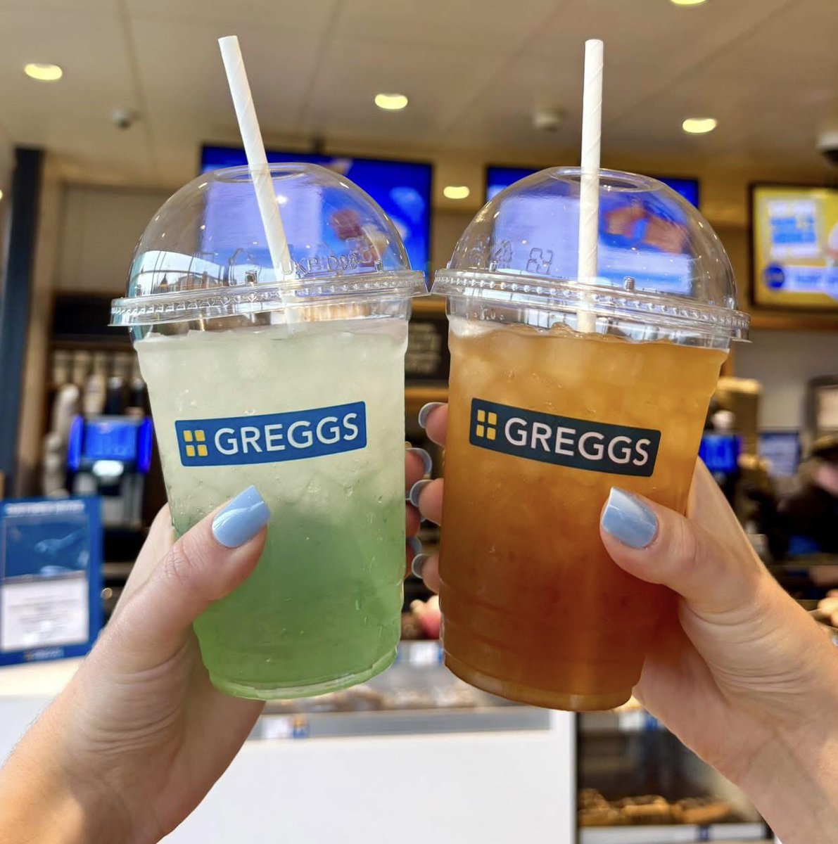 Ice Ice Baby! Introducing the brand new Peach Iced Tea and Mint Lemonade, now available at <a href="/GreggsOfficial/">Greggs</a>. ☀️🙌

#Greggs #GalleriesBristol #SunshineSipping