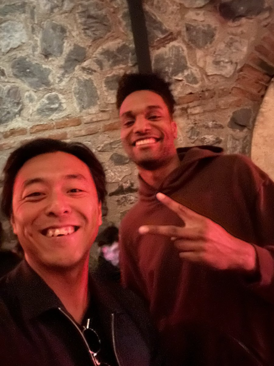 Smol and tol <a href="/leon_only1/">Leon.sol</a> <a href="/blknoiz06/">Ansem</a>