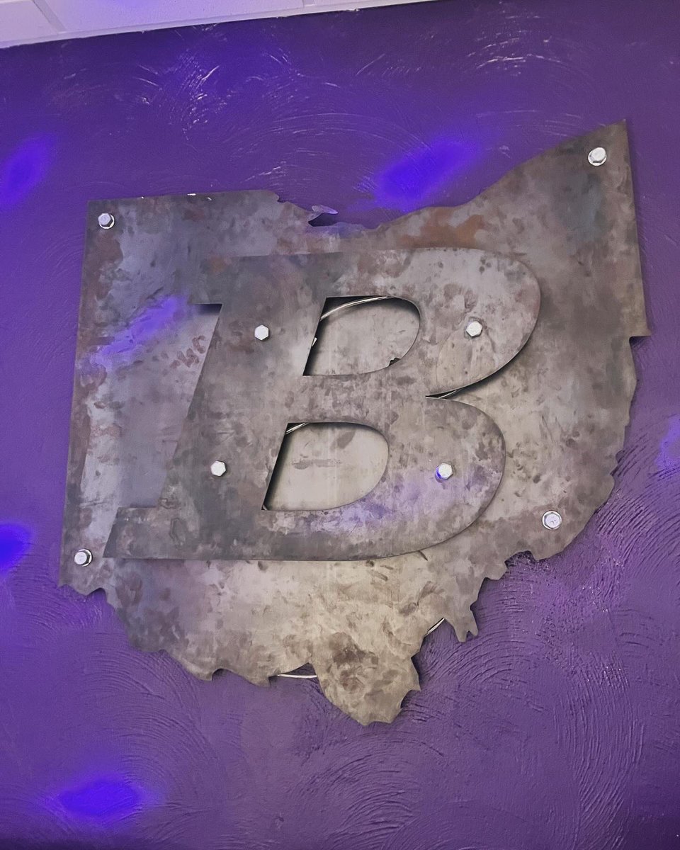 Marcelis_smith's tweet photo. #AGTG I Had An Amazing Time on My Visit At @BlufftonU Thankyou @CoachHedden @jmlove25 💜🖤🤍 https://t.co/Y1sojWhsEi